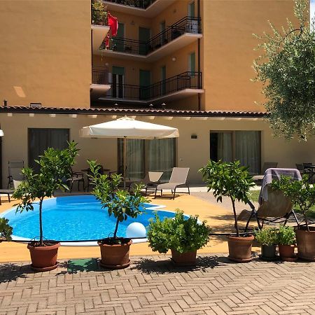 B&B Villa Dall'Agnola Garda  Exterior photo